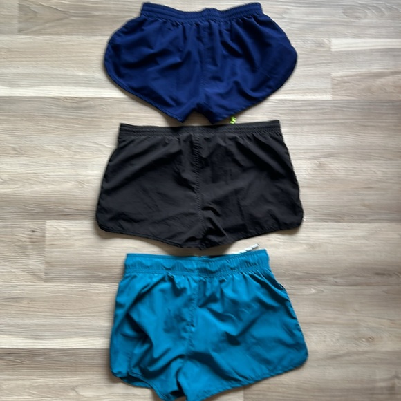 Lot of 3 Beach Shorts - Size Small - Picture 2 of 5